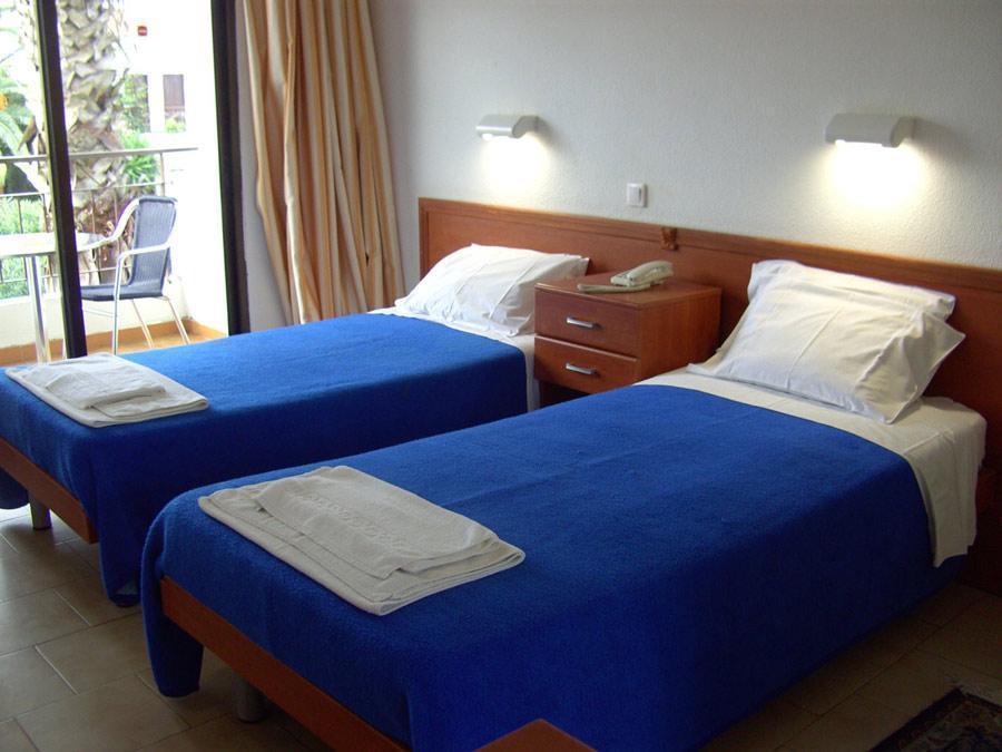 Morfeas Hotel Kávos Eksteriør billede