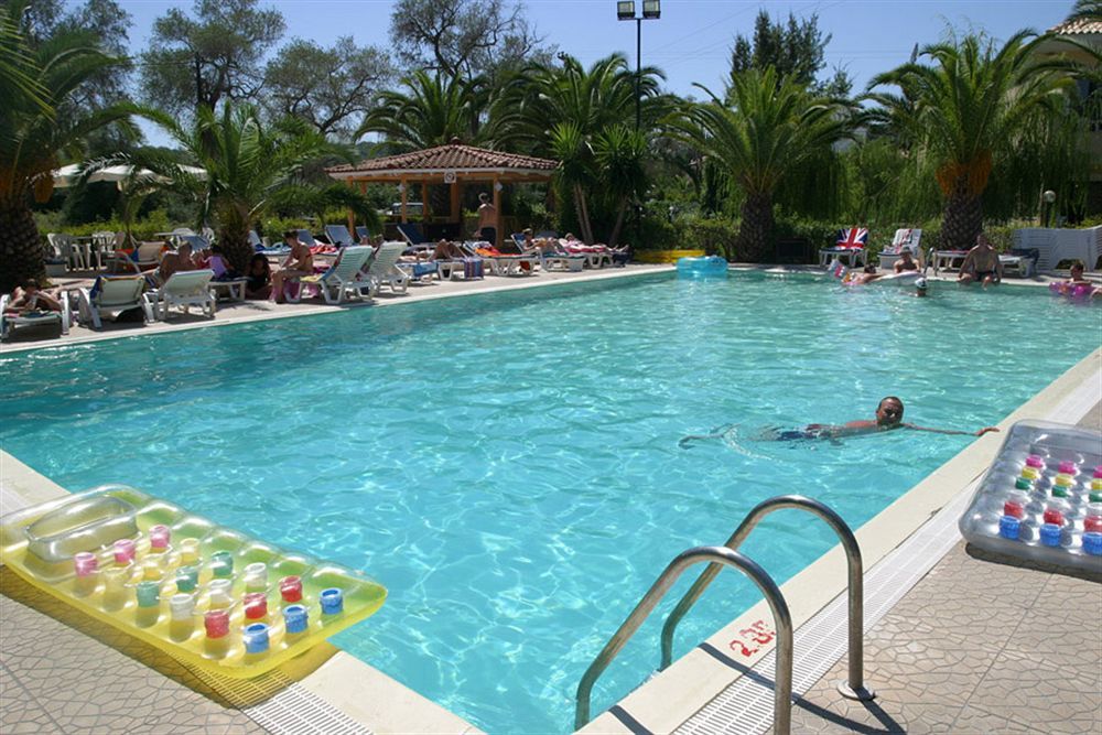 Morfeas Hotel Kávos Eksteriør billede